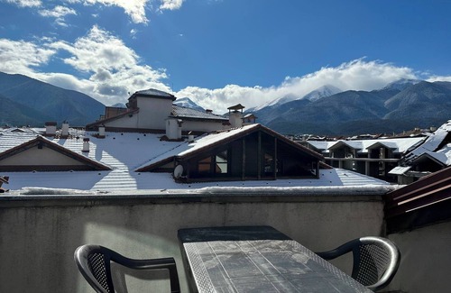 Shiligarnika Apartment | Mountain Paradise 1 - Bright Mountain View Penthouse - Washer