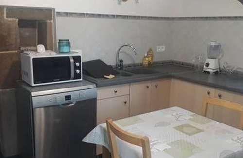 Rupt-sur-Moselle Apartment | Mountain Retreat: Cozy 2-Person Cottage with Terrace & Barbecue, near Hiking Trails and Alsace