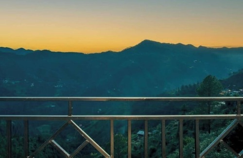 Shimla House | Mountain View 2BHK | Humble Homestay | 8km Mall