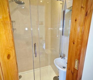 Lecemy House | Mountain View Accommodation