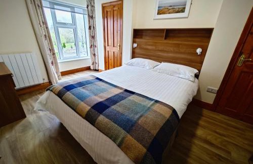 Lecemy House | Mountain View Accommodation