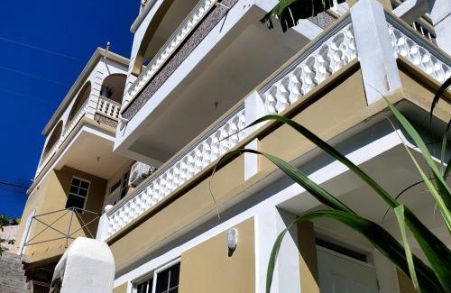 Giraudel Apartment | mountain view apartment 2