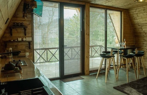 Dilijan Cabin | Mountain View Cabin in Forest, Ankyun