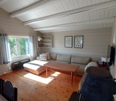 Andalsnes House | Mountain view cabin