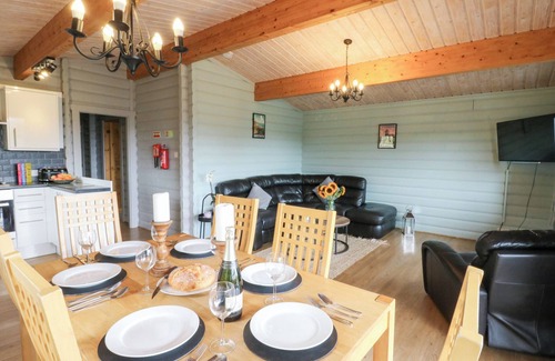 Rhayader Cottage | Mountain View