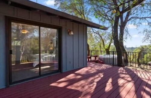 Rough and Ready House | Mountain View Retreat: Your Perfect Getaway