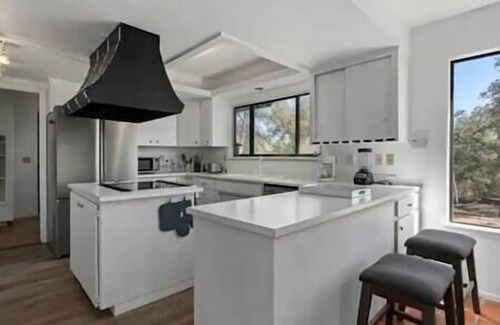 Rough and Ready House | Mountain View Retreat: Your Perfect Getaway