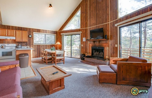 Basye Ski Chalet | Mountainside Chalet (#162) - Great view of golf course and valley | Quiet location!