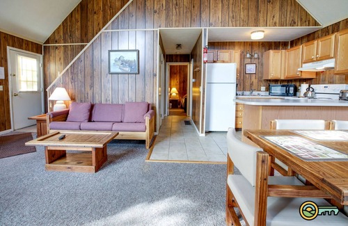 Basye Ski Chalet | Mountainside Chalet (#162) - Great view of golf course and valley | Quiet location!