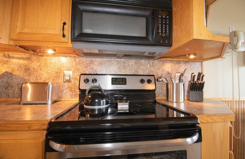 Snowshoe Apartment | Mountaintop Condos