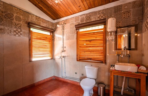 Kaul Hotel | Moustache Select Mukteshwar
