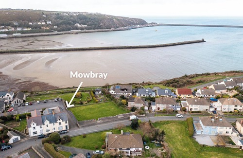 Fishguard Cottage | Mowbray, Holiday Cottage Fishguard, Sleeps 10, 5 bedrooms, bathrooms