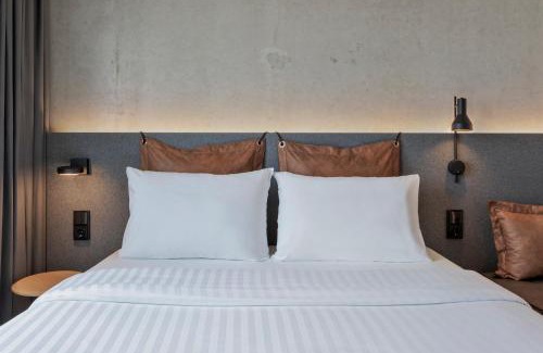 Bahrenfeld Hotel | Moxy Hamburg Altona