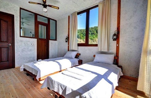 Sarıbelen House | Mozaik Pansiyon