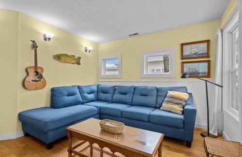 Harkers Island House | Mr, Bennie's Cafe home