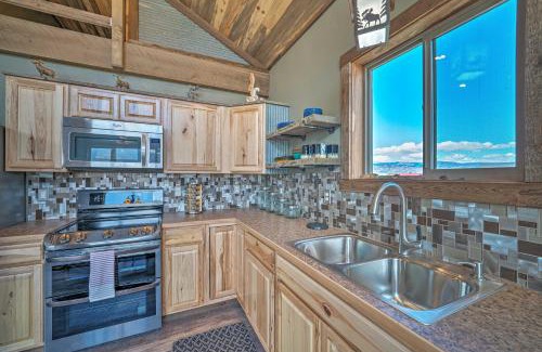 Livingston House | Mtn-View Cabin 40 Mi to Yellowstone Ntl Park!