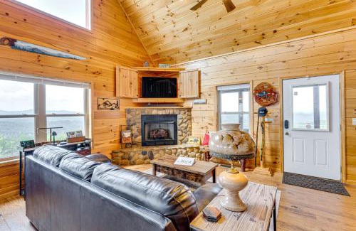 Murphy House | Mtn-View Cabin Deck and Pets Welcome in Murphy