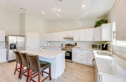 Casa Grande House | Mtn Views Spacious Family Home in Casa Grande!