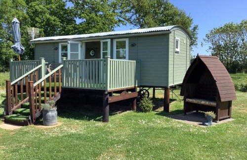 Southminster Other | Muffins Meadow Shepherds Hut
