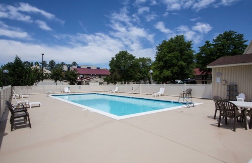 North Newport News Hotel | Mulberry Inn