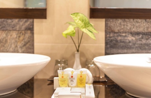 Munyonyo Resort | Munyonyo Commonwealth Resort