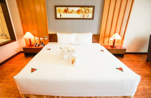 Dong Hoi Hotel | Muong Thanh Luxury Nhat Le Hotel