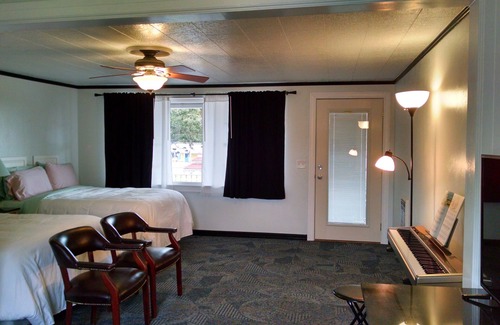 Murray Hotel | Murray Inn and Art Gallery