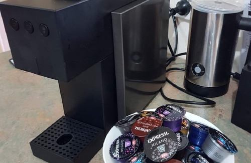 Murtoa House | Murtoa Farm-View Guest House - Family friendly home, with Free Wi-Fi & Netflix