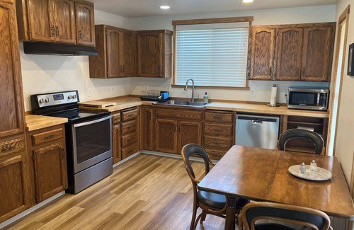 Peaceful Valley House | Music Place Guest House