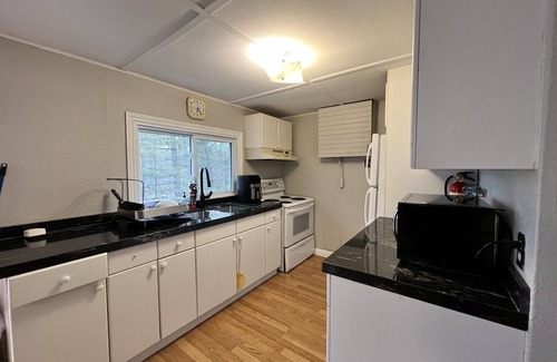 Big Chute Cottage | Muskoka - The Hummingbird Tea Lake cabin