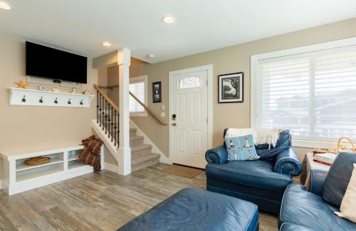 Freeland House | Mutiny Bay Ocean Breeze Retreat by AvantStay