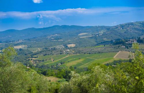 Panzano in Chianti Villa | My Exclusive Italy - Villa Chianti with pool near the vineyard