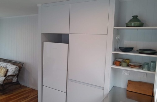 Raglan House | My Little Place in Raglan by the Beach!