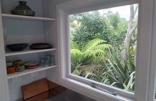 Raglan House | My Little Place in Raglan by the Beach!