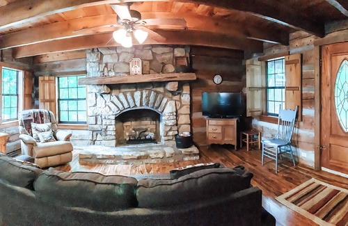 Lucas Cabin | My Old Kentucky Hideaway- Lakeview Cabin