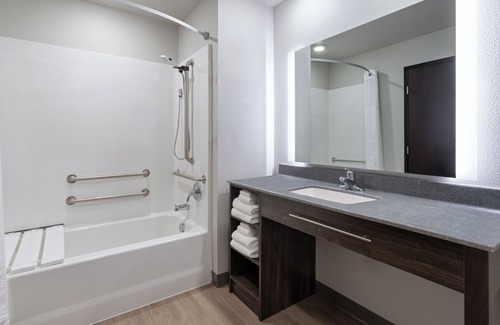 Redding Hotel | My Place Hotel-Redding CA