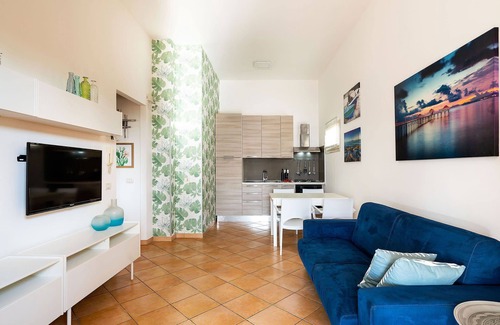 Reitani House | My Rental Homes - Apartment Kalimba with veranda, garden and the sun terrace.