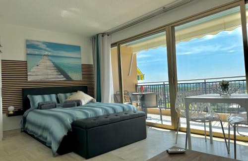 Mandelieu-La-Napoule Apartment | My Resid Appart Divina Cannes Marina vue mer