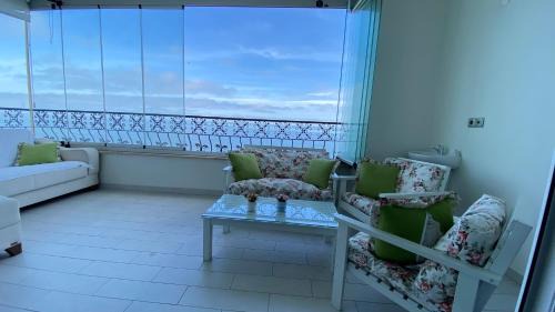 Akcaabat Apartment | My White Houses