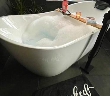 Irrel Apartment | Mya Lenas Suite