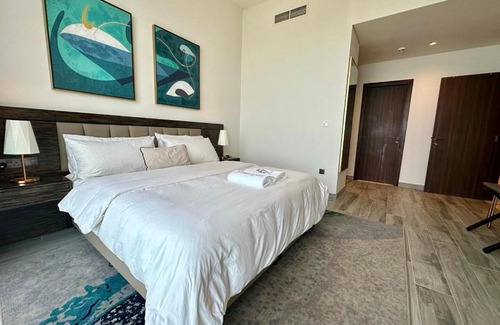 Dubai Media City Apartment | Myhome Avani Palm View Dubai