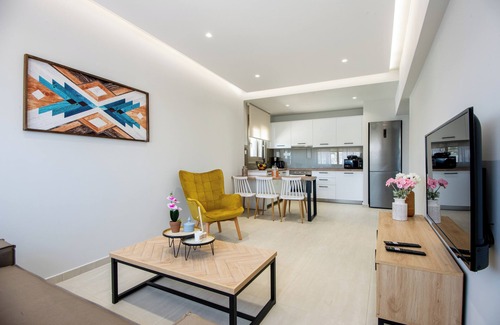 Agios Nikolaos Apartment | Mylos Apt 4, By IdealStay Experience