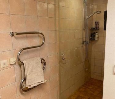 Hovas Apartment | Mysig lägenhet med villakänsla