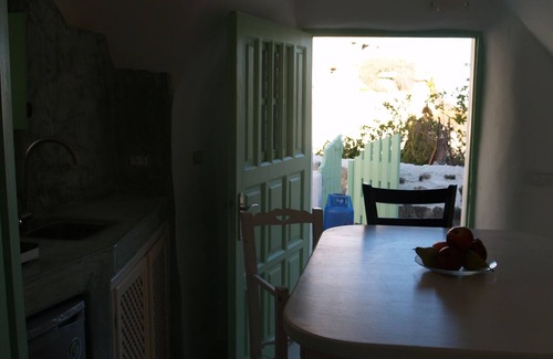 Episkopi Gonias Apartment | Mythos Traditional Stonehouse