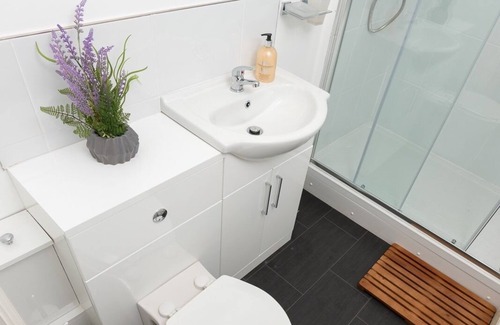 Hull Apartment | Myuksuites