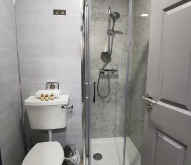 Mallow Hotel | N20 Inn Hotel