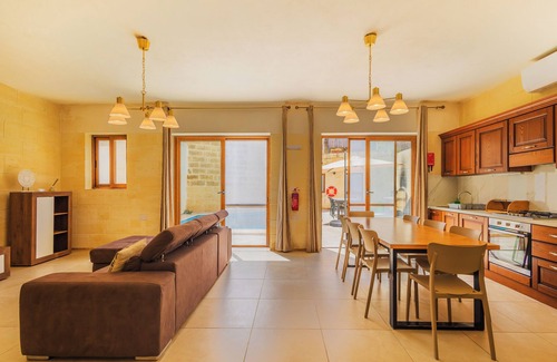 Nadur Apartment | Nadurija Holiday Home