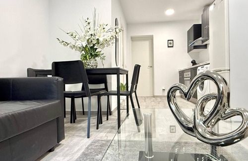 Fuencarral Apartment | Naffah Apartments II
