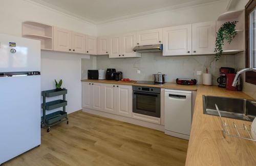 Spata-Artemida Villa | Nami Villa Beach Front Airport by Airstay