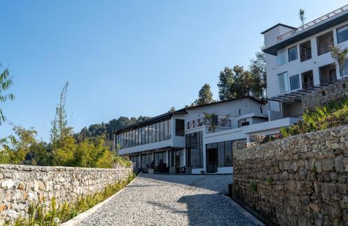 Dhampus Hotel | Nana Mountain Resort